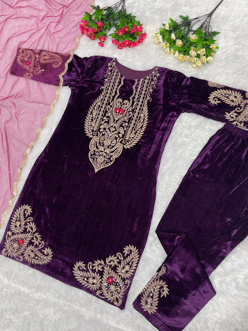 St D No 113 Georgette With Heavy Embroidery Designer Pakistani Salwar Suit