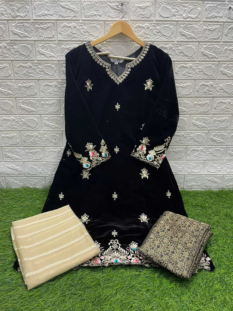 Laxuria Trendz Dno 1350 Velvet Winter Wear Embroidered Pakistani Pret Kurti