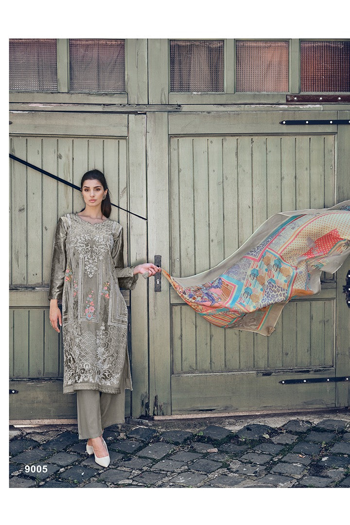 Aiqa Raghbat Velvet With Pakistani Work Party Wear Salwar Kameez