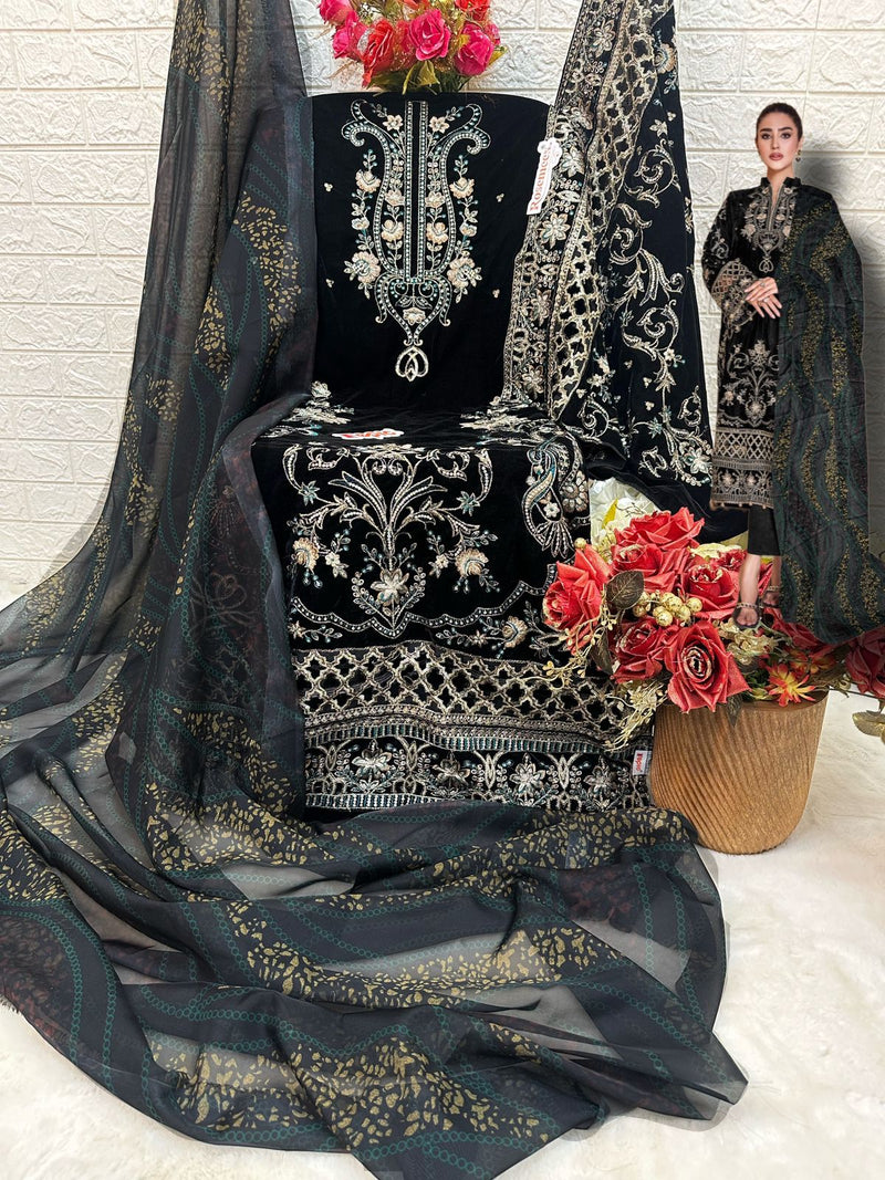 Fepic Rosemeen V 17024 Velvet With Embroidery Exclusive Designer Pakistani Suit