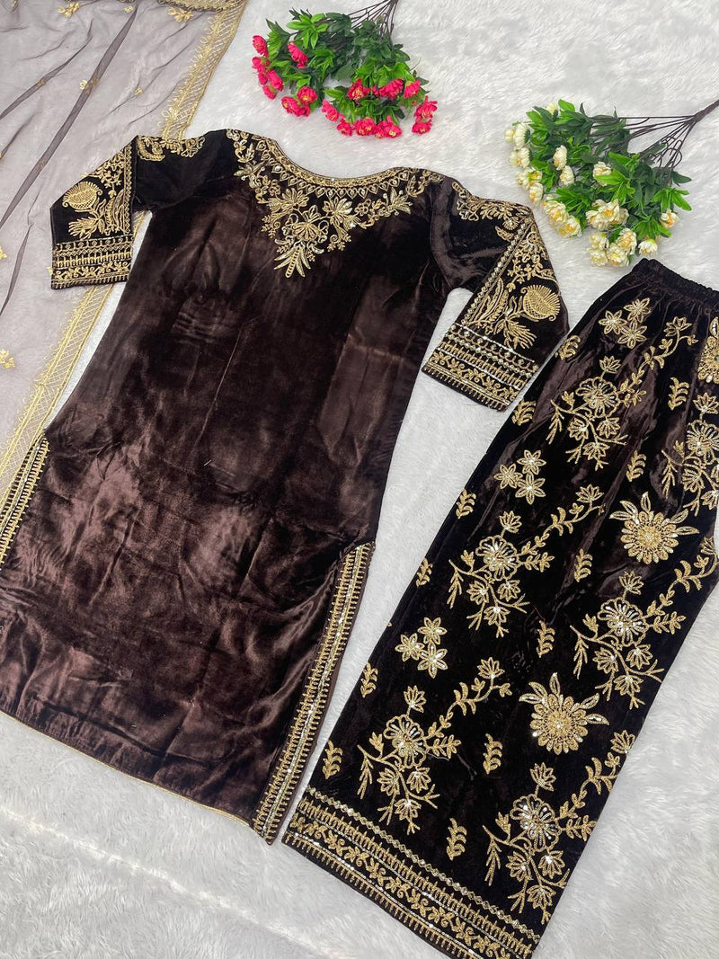 St D No 118 Velvet Viscose Embroidery Work Fancy Kurti With Bottom Collection