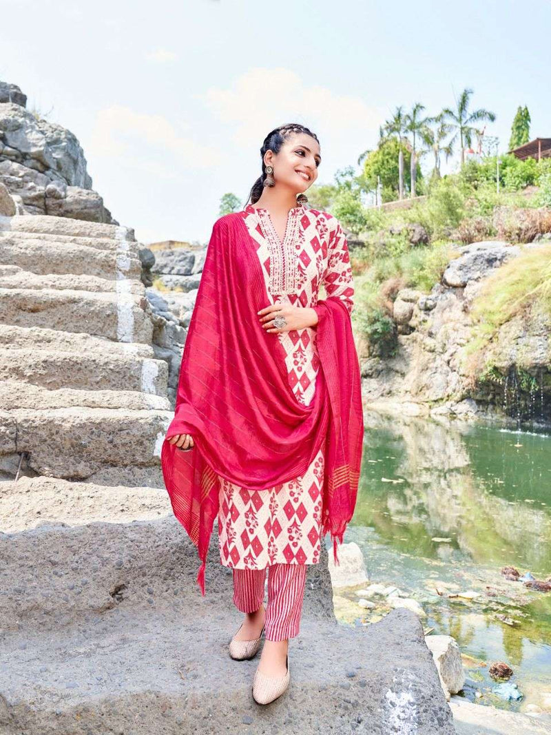 Vitara Fashion Aurelius Fancy Printed Work Stylish Designer Festive Wear Kurti