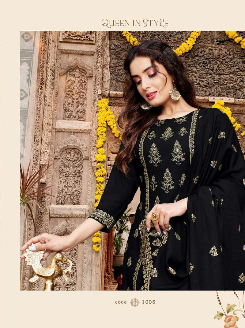 Banwery Launch By Parishi Rayon Foil Prined Exclusive Attractive Look Pakistani Salwar Kameez