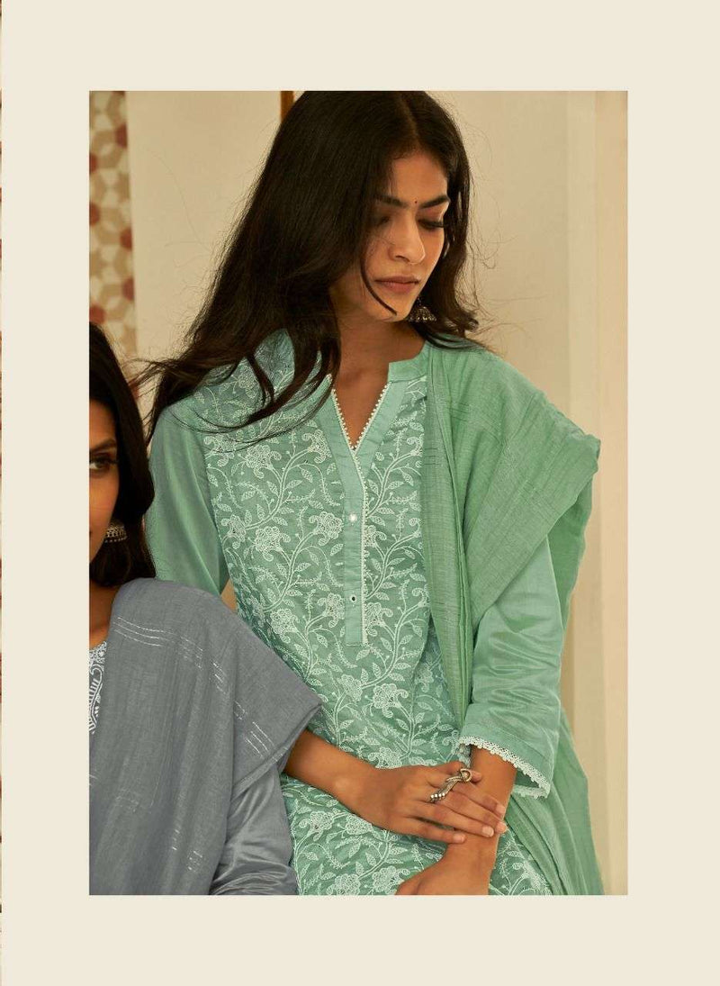 Chikankari Kurti With Palazzo: Celebrity-Approved Styling Tips To Try For  Ethnic Wear Sets