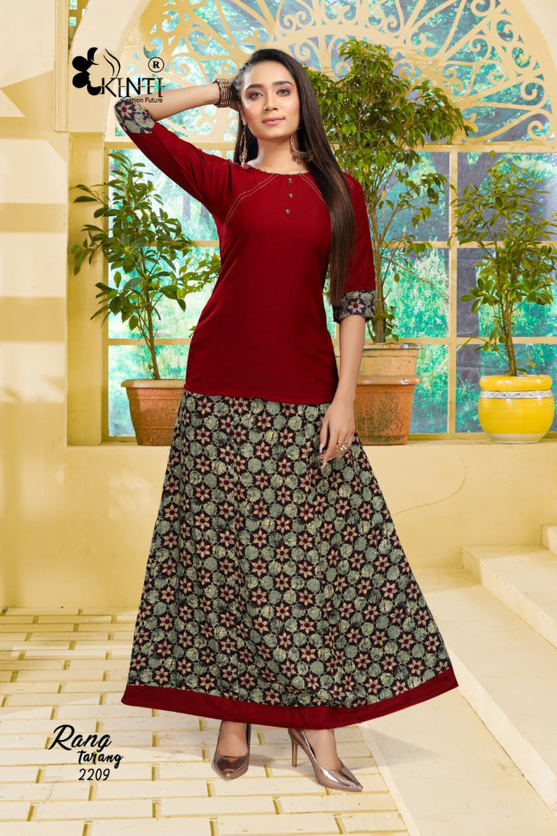 Women Rayon Printed Short Kurti With Palazzos