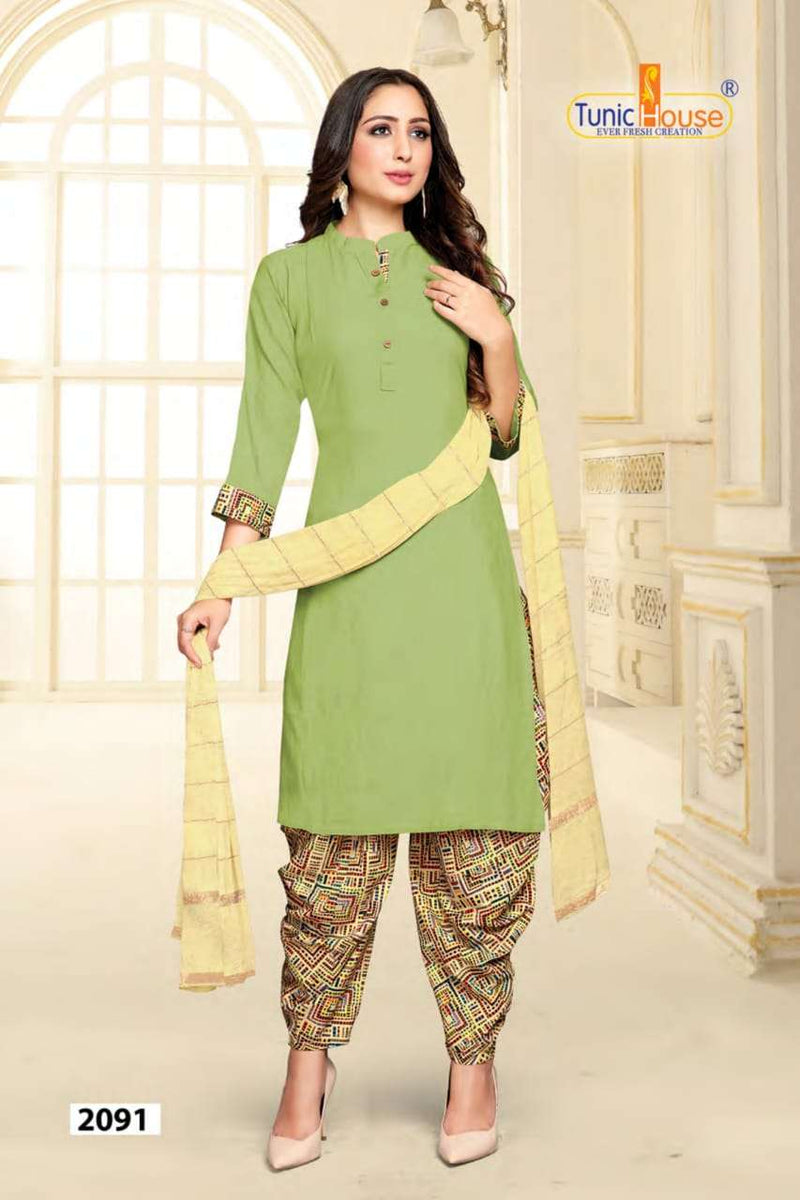 Tunic House Patiyala Rani 3 Rayon With Beautiful Printed Work Stylish Designer Casual Wear Kurti